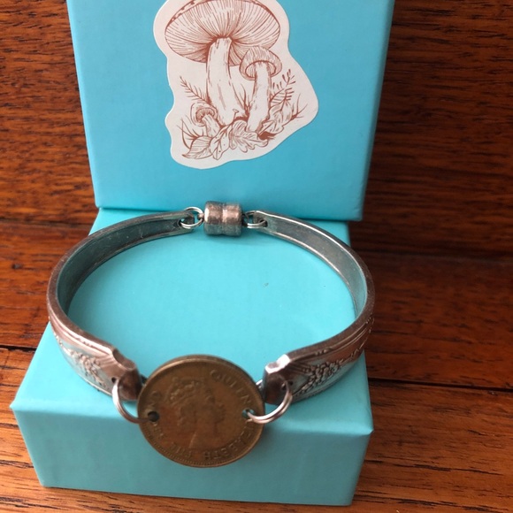 Coin Bracelet - Picture 1 of 6